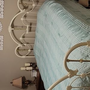 Bedsure Sage Green white stripe comforter Queen 88x88" Polyester All Season New…